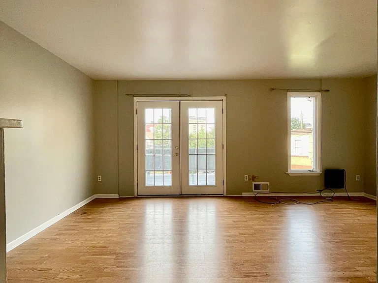 3426 Melwood Ave — Photo 4
