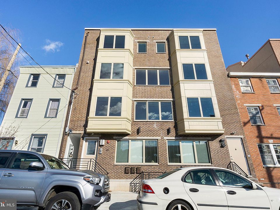1st image of 41-43 W Wildey St