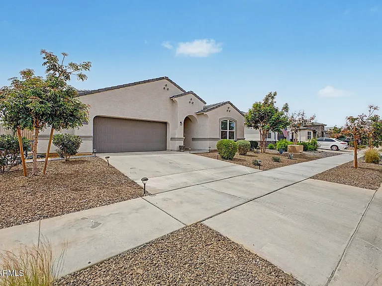 18363 W Whispering Wind Dr — Photo 29