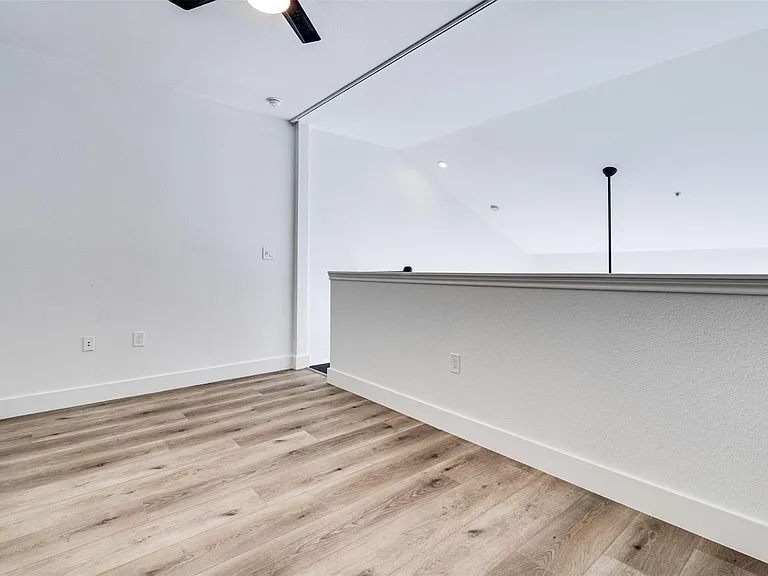 2505 San Gabriel St #600 — Photo 19
