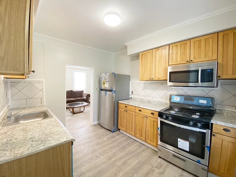 12 Serrell Ave #1