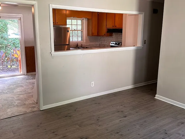 4380 Azalea Dr — Photo 4
