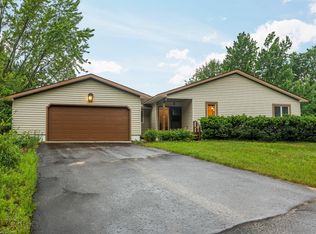 901 Huron Hills Dr, Traverse City, MI 49686