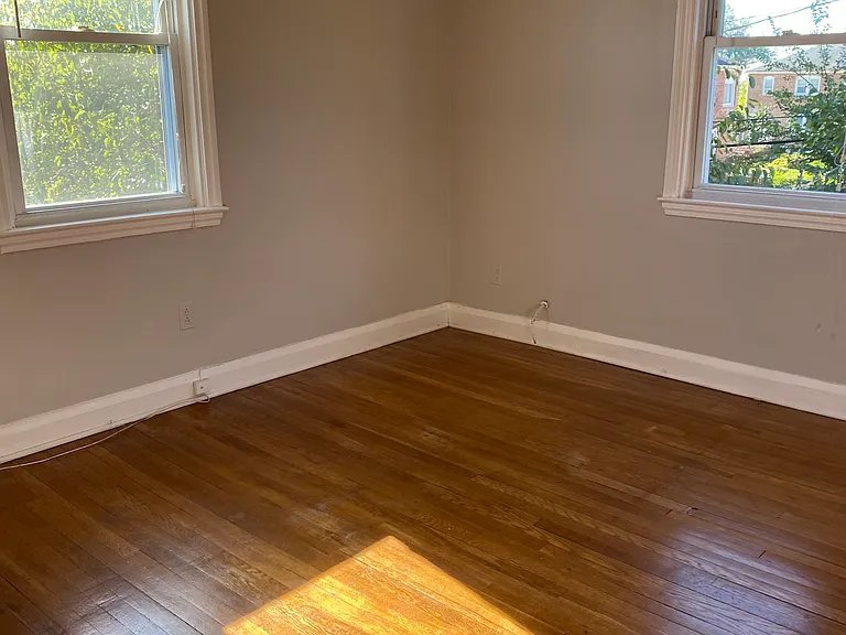 2907 Glendale Ave — Photo 24