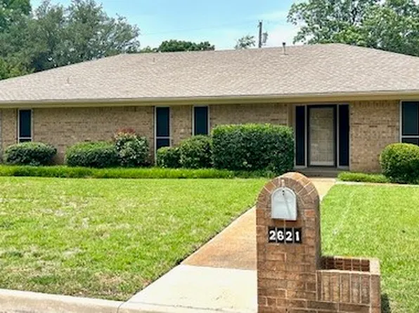 2621 Picadilly Ln, Denton, TX 76209