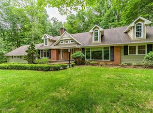 26 Mountainside Dr, Colts Neck, NJ 07722