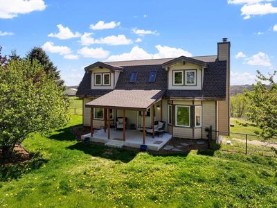 1690 Kestrel Lane, Blue Mounds, WI, 53517