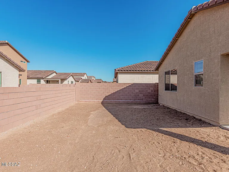 9253 N Agave Gold Rd — Photo 30