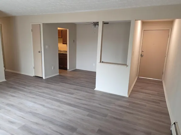 2-30 Chateau Pl, Milford, OH