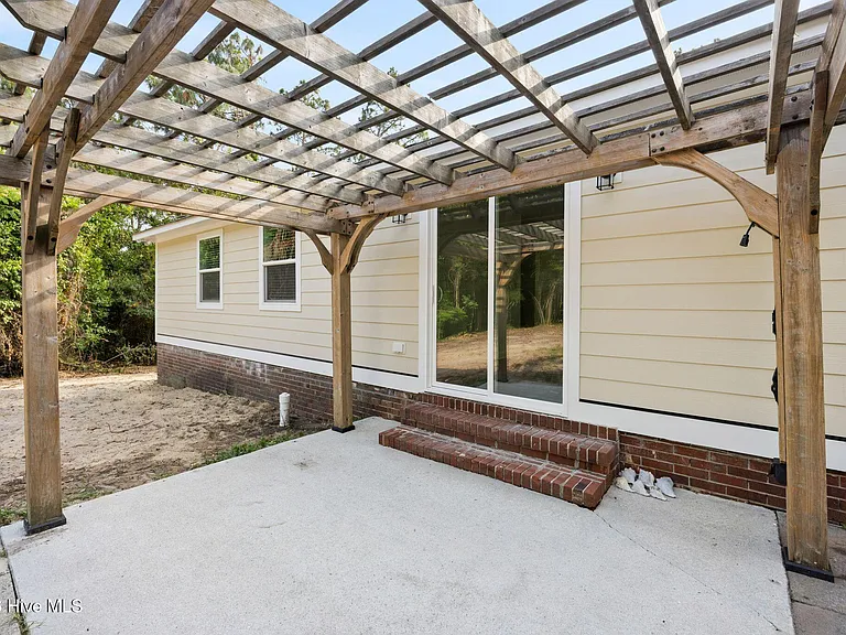 757 Silver Lake Rd — Photo 35