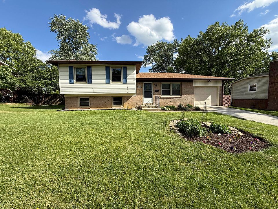 1st image of 3266 Aqueduct Dr