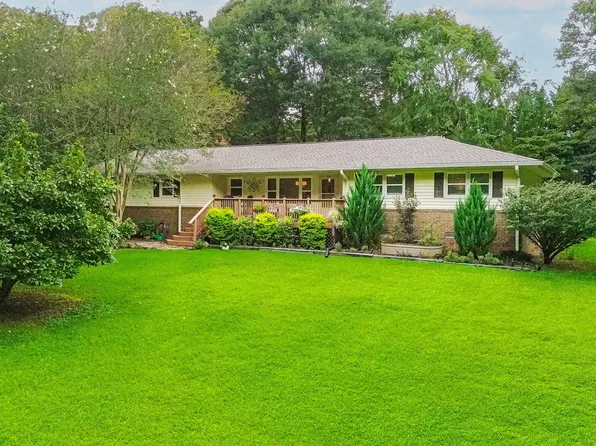 345 Hickory Hills Dr, Jefferson, GA 30549