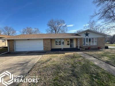 502 E Walnut St, Centerville, IA, 52544
