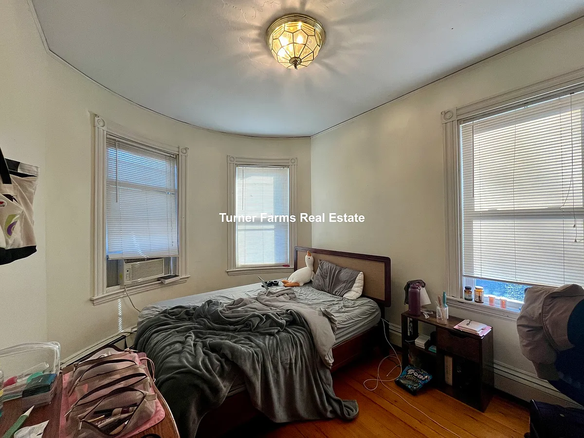 Building Photo - 803 Parker St #3