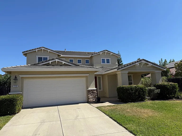 772 Sheffield Ln — Photo 13