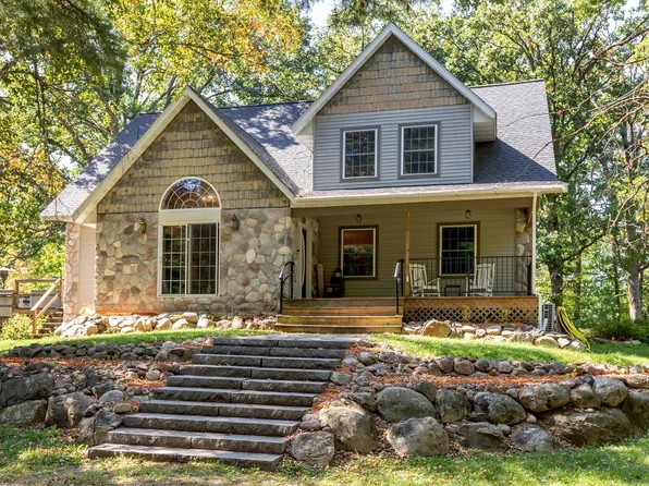 10567 Black Bear Rd, Brainerd, MN 56401