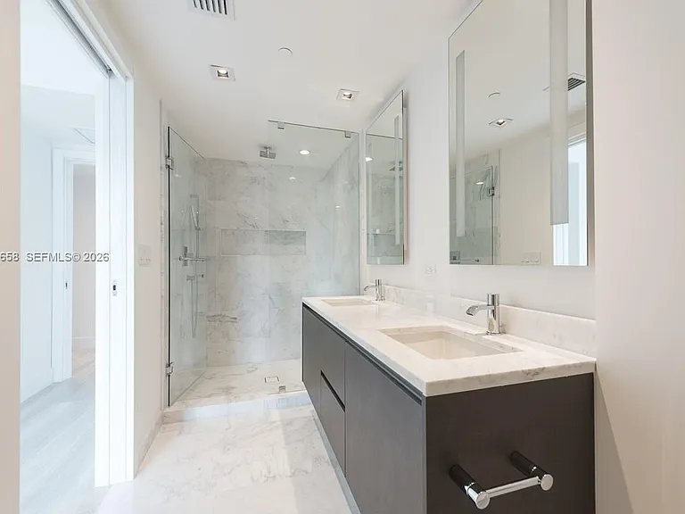 1451 Brickell Ave #2103 — Photo 16