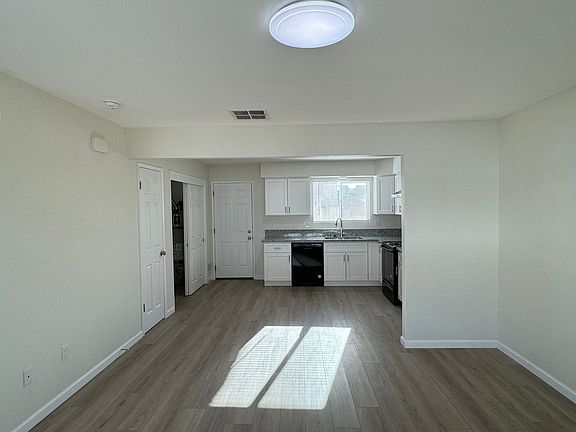 2nd image of 3913 Oregon St APT C