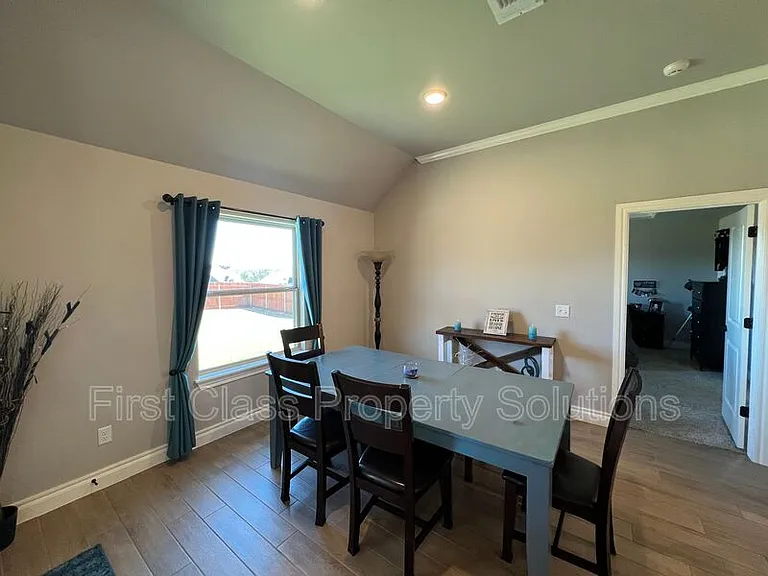 3116 Drake Crest Dr — Photo 31