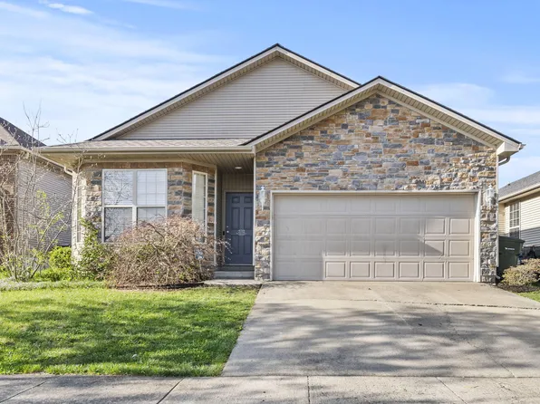 2712 Bay Cedar Cv, Lexington, KY 40511