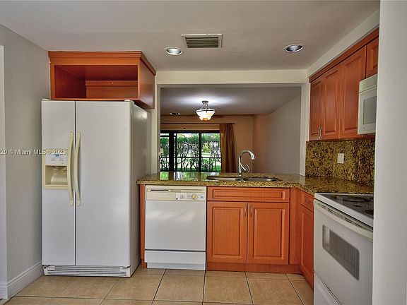 3rd image of 4736 NW 90th Ave