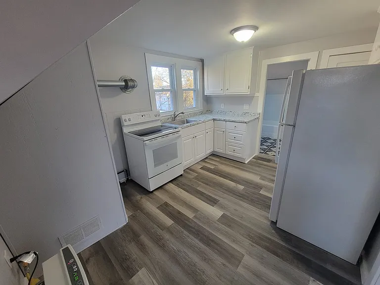 44 Winter St #2 — Photo 2