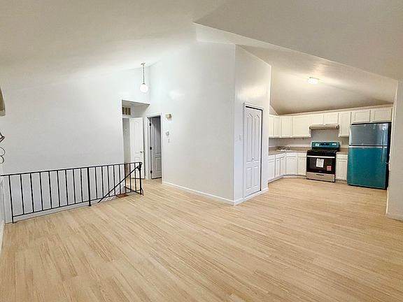 2nd image of 222 McBaine Ave Floor 2