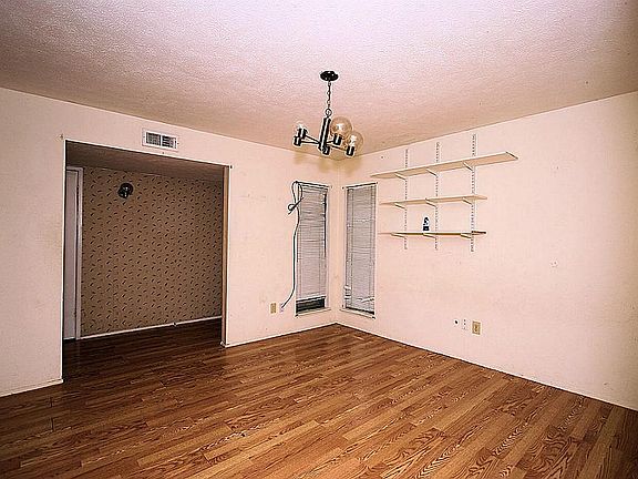 Another view of the dining room.