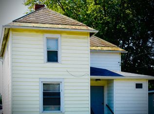 99 S Shafer St, Athens, OH 45701