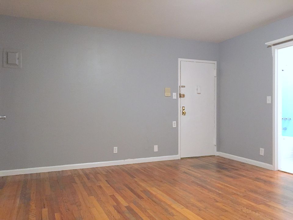 2nd image of 246 E 45th St APT 4M