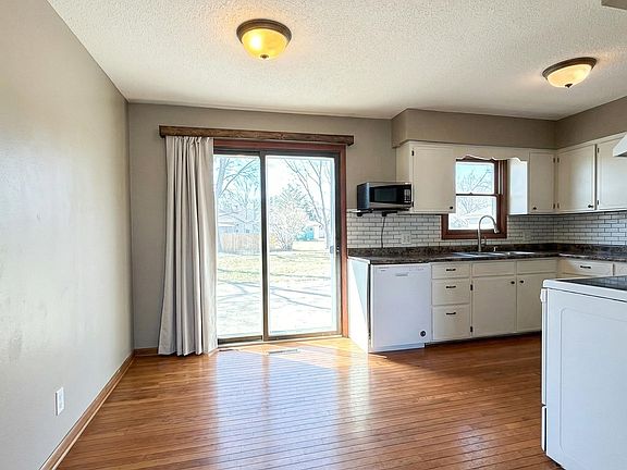 2nd image of 309 4th St