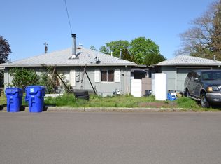 323 E 3rd St, Molalla, OR 97038