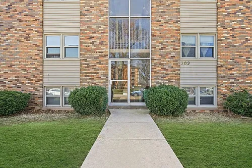 309-311 Robinhood Ln Photo 1