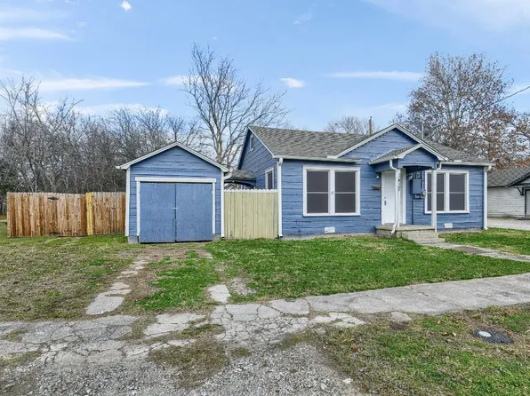 1417 E Garnett St, Gainesville, TX 76240