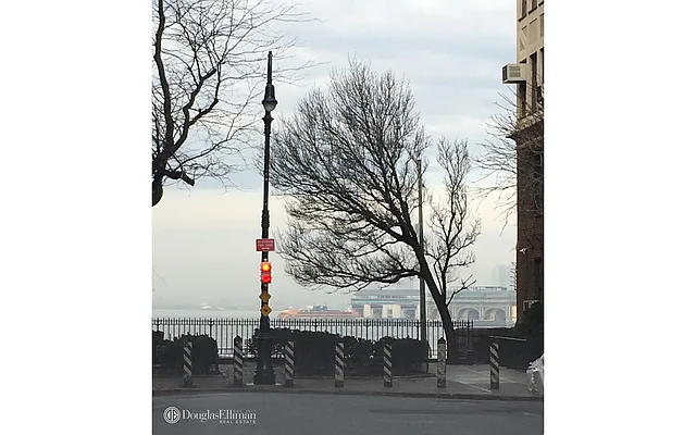 Sold by Douglas Elliman | media 17