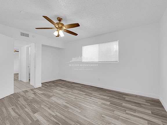 3rd image of 1308 N 22nd St APT 4