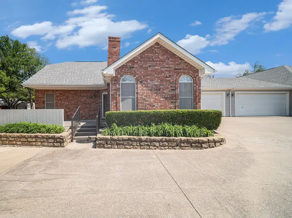 6127 Welden Ct, Fort Worth, TX 76132