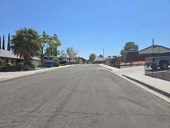 5th image of 2029 Trinity Ave