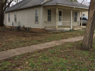 917 W Carr Ave, El Dorado, KS 67042