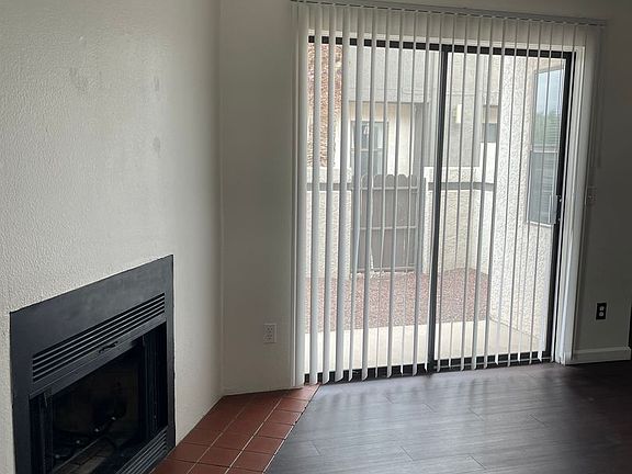 4th image of 930 N Benton Ave #0