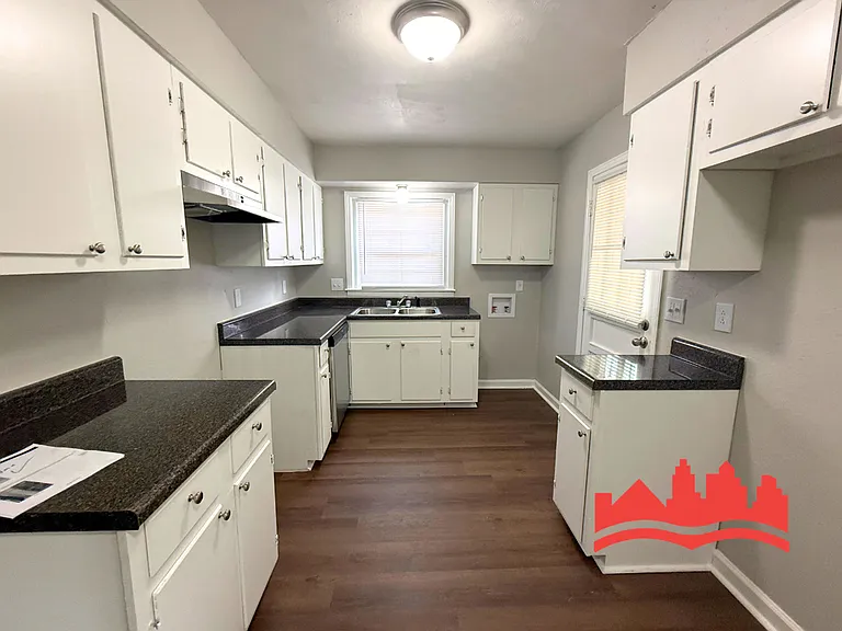 3270 Fairbanks St — Photo 9