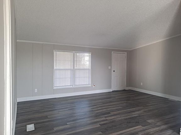 5th image of 34 Ridgecrest Cir