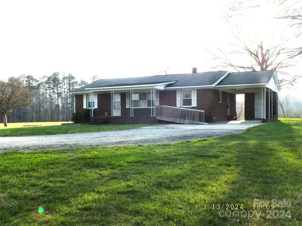 1777 Potter Rd, Lancaster, SC 29720