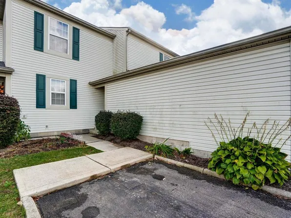 236 Macdougall Ln, Blacklick, OH 43004