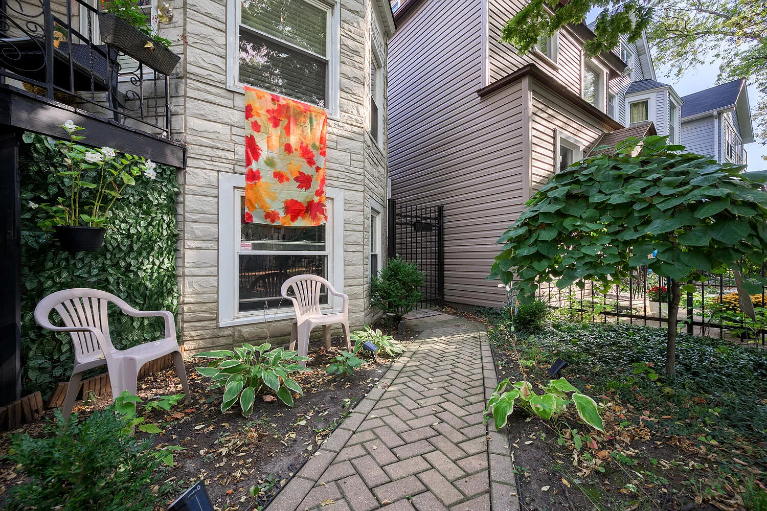 2 bed, 750 sqft, $1,675 — Photo 2