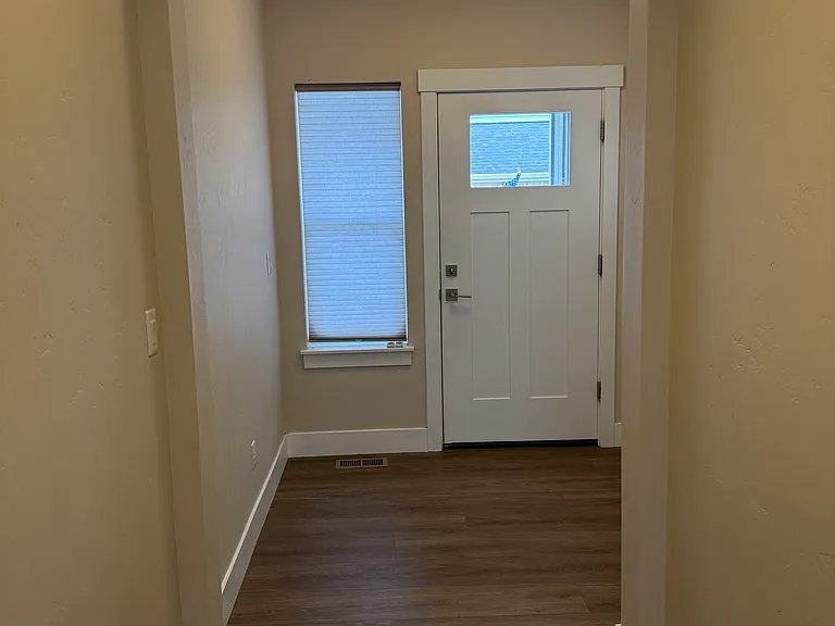 2755 SW Greens Blvd #16 — Photo 10