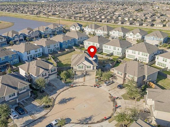 2nd image of 22647 Judge Davis Court