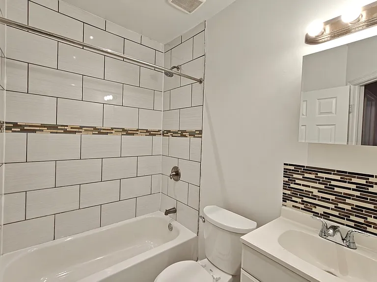 1417 N Felton St #1 — Photo 4