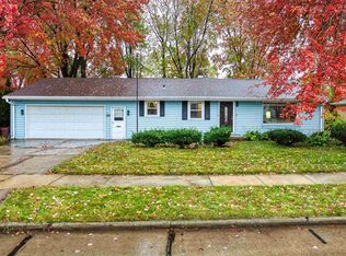 317 E 19th St, Kaukauna, WI 54130