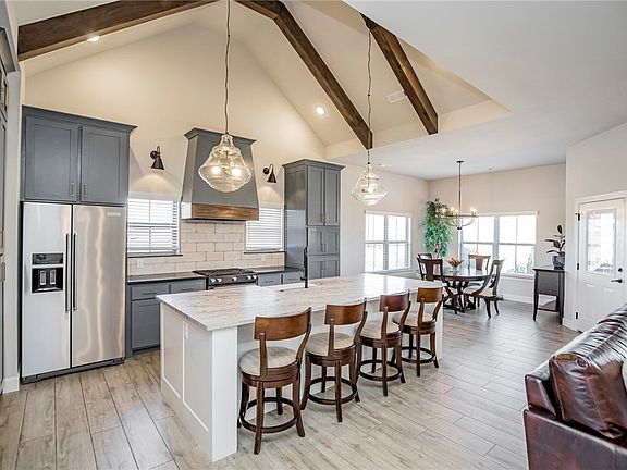 2nd image of 1023 Port Bella Dr